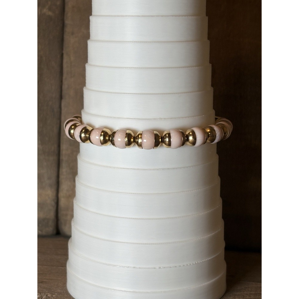 Vintage 1984 Avon "Soft Blush" Pink Lucite Bead Gold Cap Bracelet 7.25"